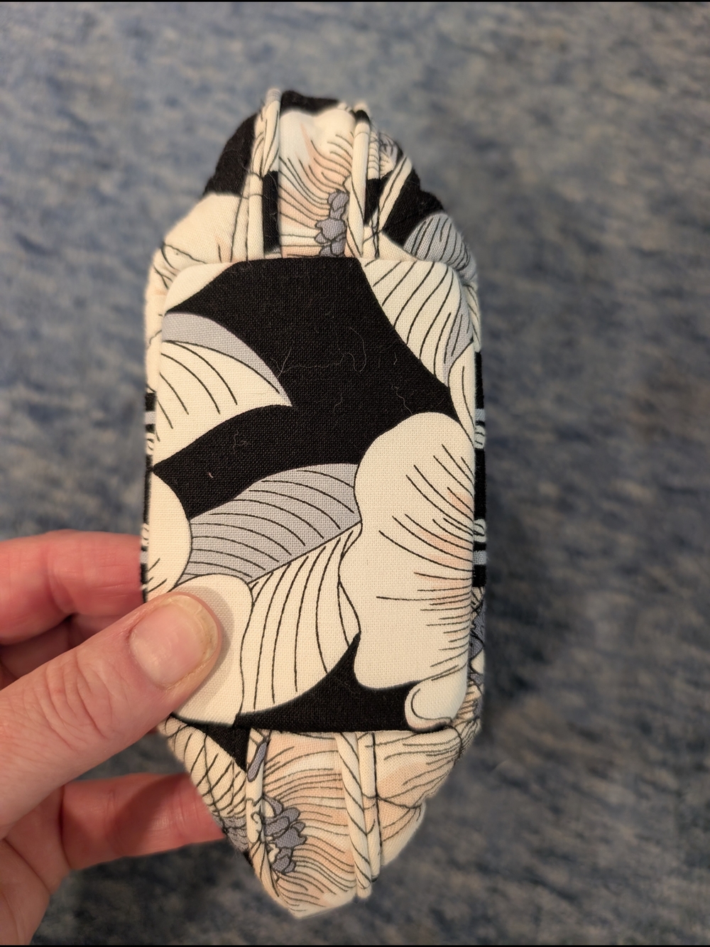 Vera Bradley Black & White Camellia Floral Quilted Cosmetic Pouch - Picture 6 of 6